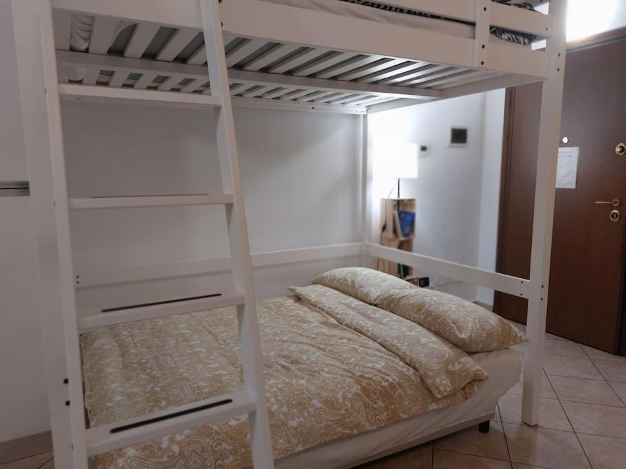 Smile Home! Graziosa Casa Con Parcheggio E Giardino Bovísio-Masciago Milanese Eksteriør bilde
